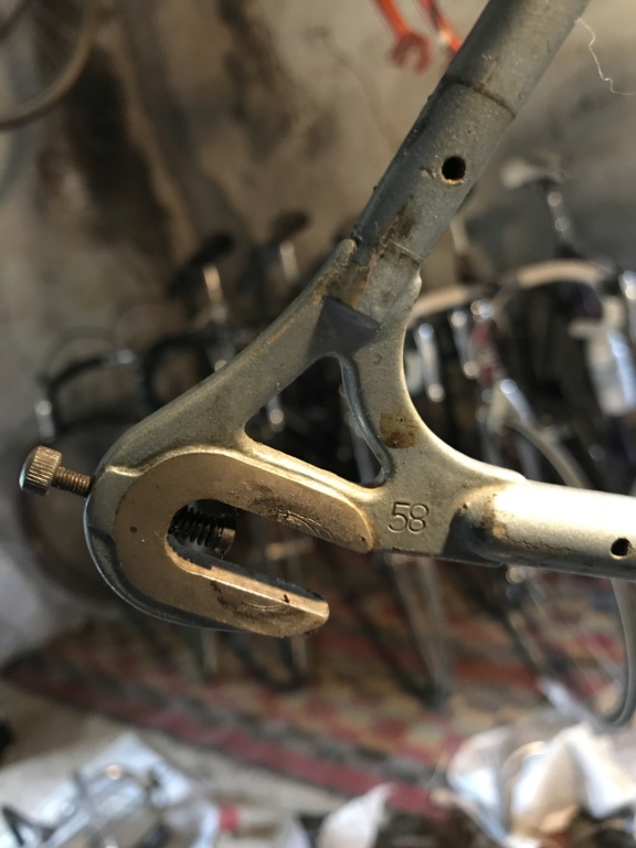 Identification d'un vélo moche d'après les détails du cadre 0e163210