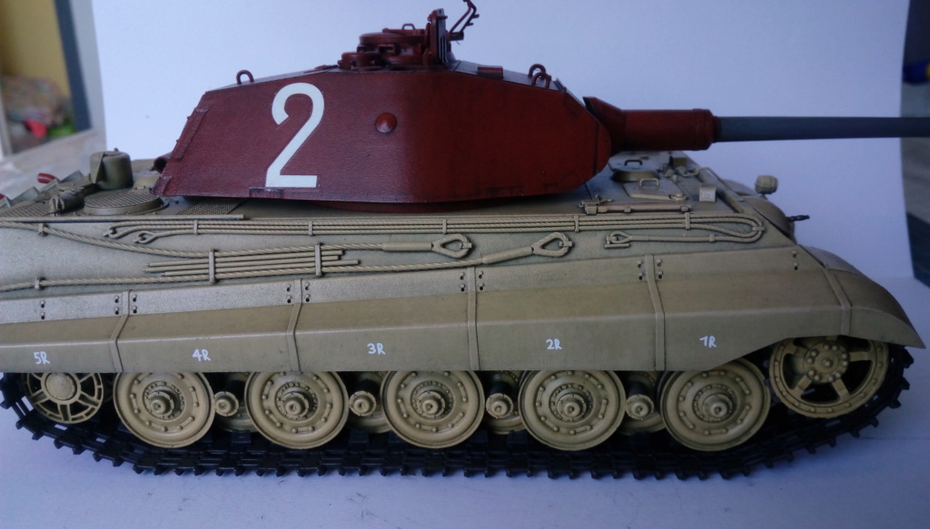 King Tiger Initial Production Takom 1/35ième - Page 2 Imag4859