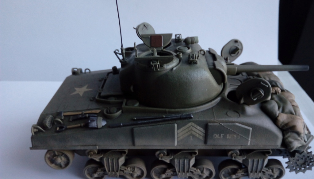 M4 Sherman "Composite Hull" Dragon 1/35ième Imag5812