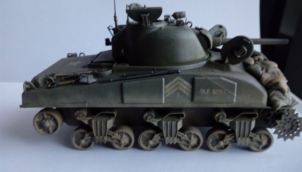 M4 Sherman "Composite Hull" Dragon 1/35ième Imag5813