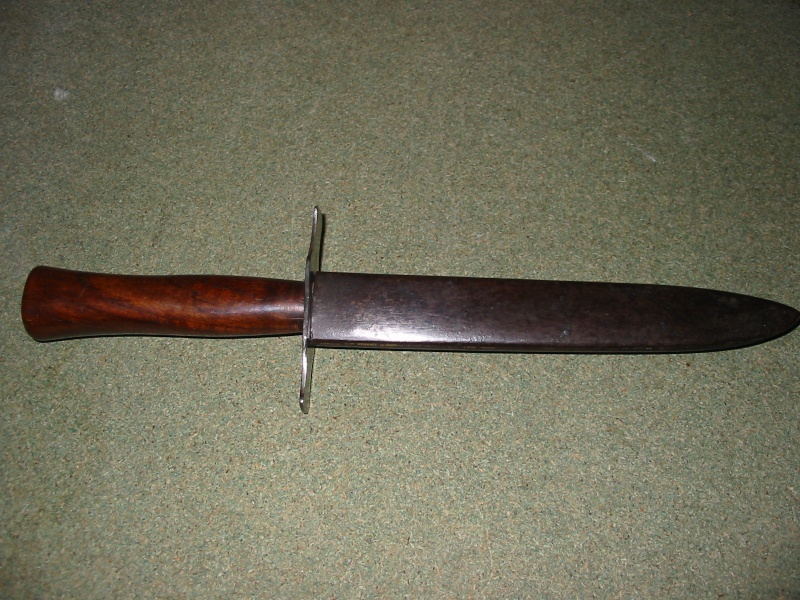 VENGEUR Fourreau poignard modèle 1916 Img_4410