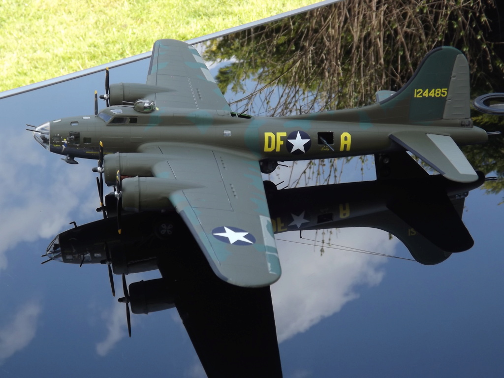 B-17F Memphis Belle (Revell 1/48°) par kiki60 Dscf3451