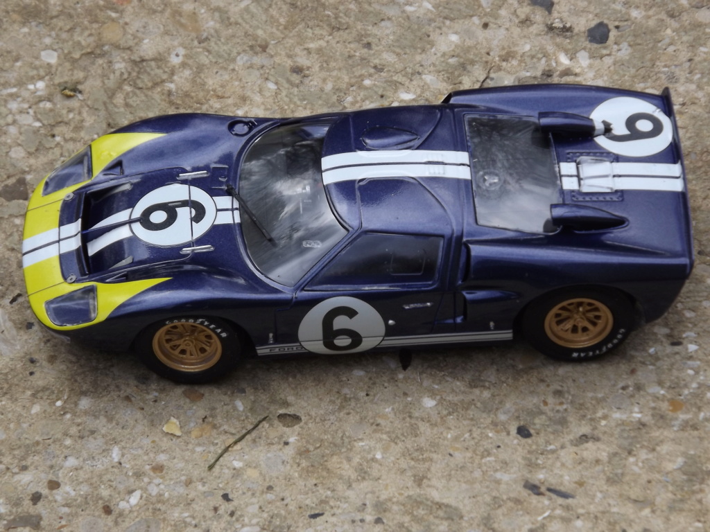 Ford GT40 Mk II Le Mans 1966 au 1/24 de Fujimi Dscf3464