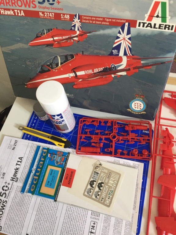 RAF Red Arrows Hawk T1a Italeri 1/48 Img_1810