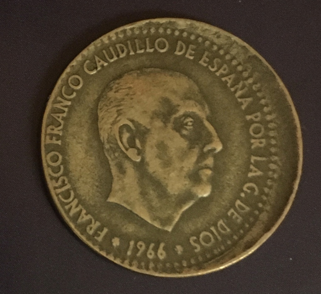 Peseta de 1966*67 acuñación desplazada 093c4410