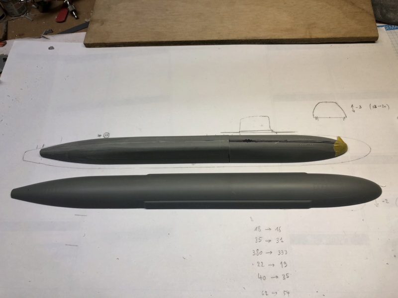 [HOBBYBOSS] Sous-marin nucléaire lanceurs d engins TRIOMPHANT Réf 83518 Img_e428