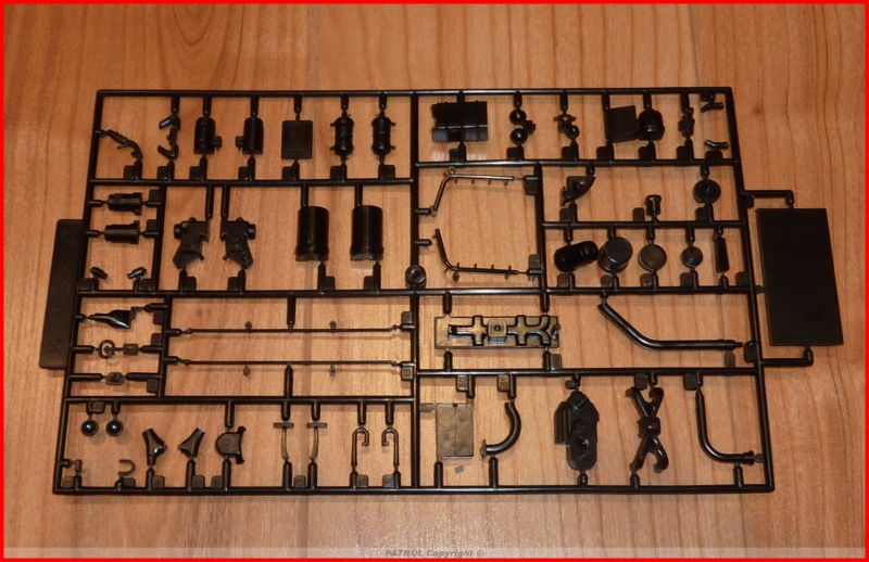 [BANDAI] PACKARD TWELVE 1937 12 cylindres Formule sedan 1/16ème Réf 9002 P1120968