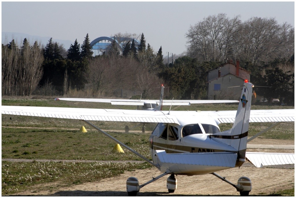 Aéroport d'avignon-caumont Cessna13