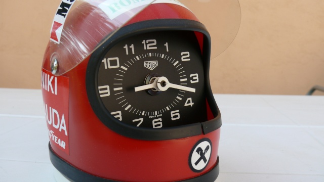 [Vends] Boite montre et pendulette-casque Heuer P1040410