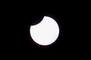 Eclipse partielle du Soleil le 4 janvier 2011 Img_0711