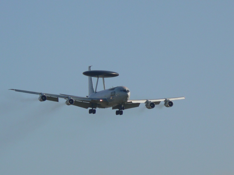 Ma photo du jour un AWACS de l'OTAN (pas de moto) P1070411