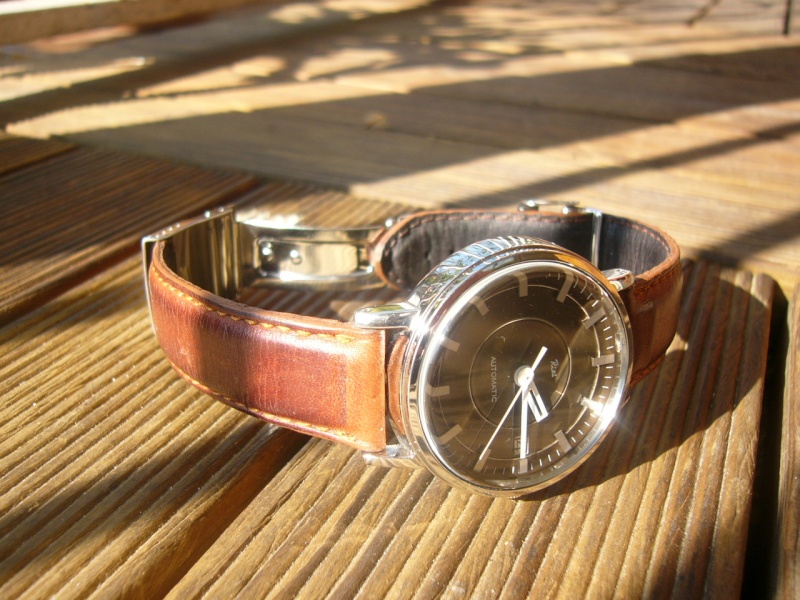 Feu de vos montres style Bauhaus ! P1040513