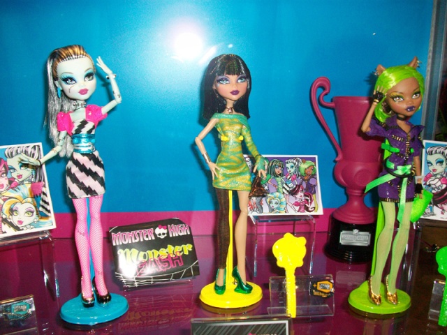 Monster High, les nouvelles venues de Mattel - Page 4 48385810