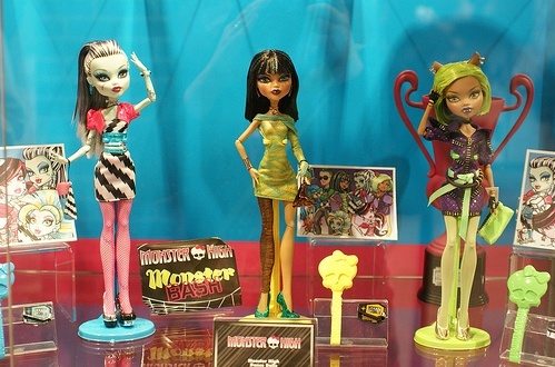 Monster High, les nouvelles venues de Mattel - Page 3 Dawn_o11