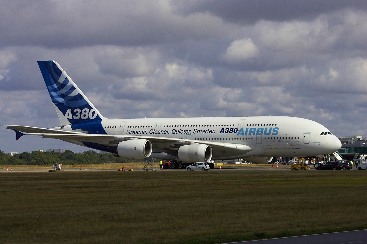 [29/08/2010] Airbus Family Days - Visite de l'A380 - Page 4 Jp0r3214