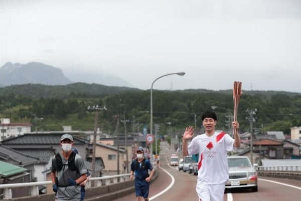 04 JUIN 2021 PREMIER JOUR DU RELAIS DE LA FLAMME OLYMPIQUE DE TOKYO A NIIGATA Mnnxd010