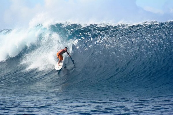ORGANISATION DES COMPETITIONS DE SURF POUR LES JO 2024 A TEAHUPO'O Surfeu10