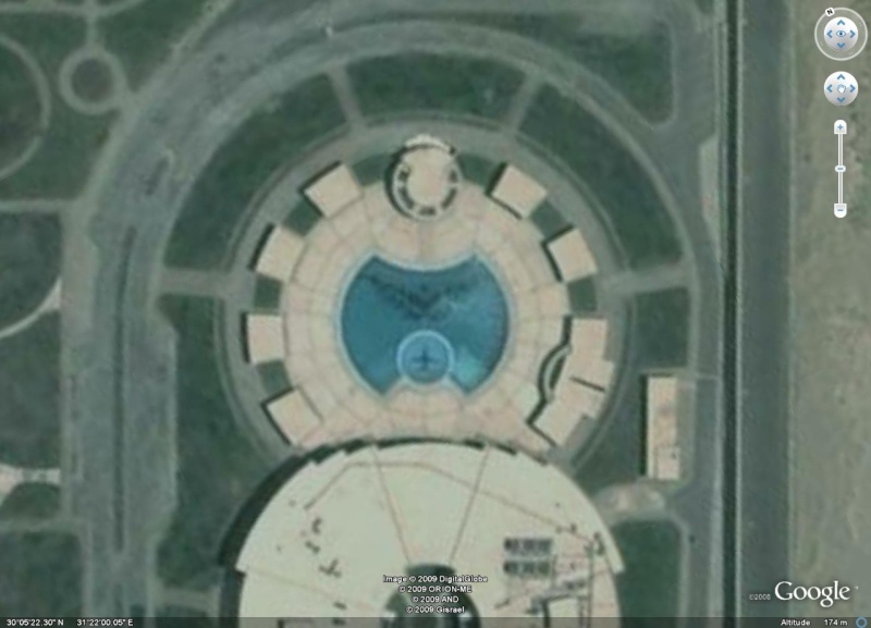 Les piscines du Monde découvertes avec Google Earth - Page 8 Piscin10