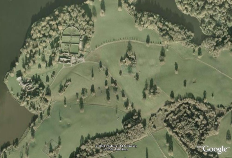 Les labyrinthes découverts dans Google Earth - Page 10 Comber11