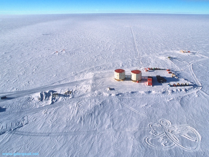 DEFI COLLECTIF : à la recherche des stations scientifiques de l'Antarctique avec Google Earth Highpl10