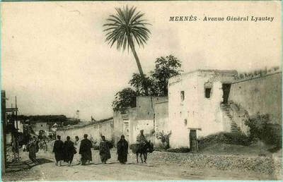 Meknès, la Ville Ancienne et les 2 Mellahs - 1 - Page 23 Mellah15
