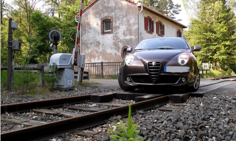 Vote pour le concours photo n°21 Juillet 2013: "Votre Alfa et les gares/trains/chemins de fer..." Gare_710