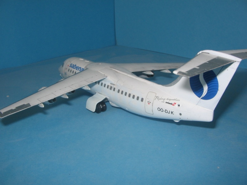 Avro RJ-85 Sabena '90 Scheme 1/144 Img_4120