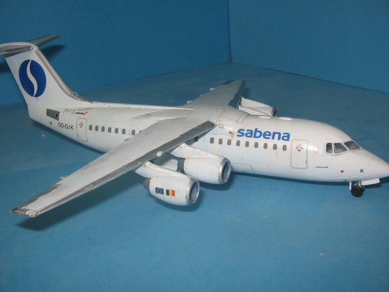 Avro RJ-85 Sabena '90 Scheme 1/144 Img_4211