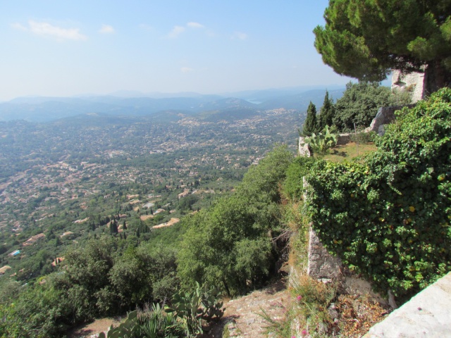 un petit tour dans le 06...CABRIS . GOURDON  PEYMEINADE  1412