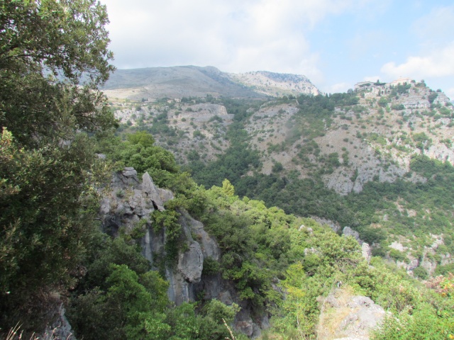 un petit tour dans le 06...CABRIS . GOURDON  PEYMEINADE  Gourdo19