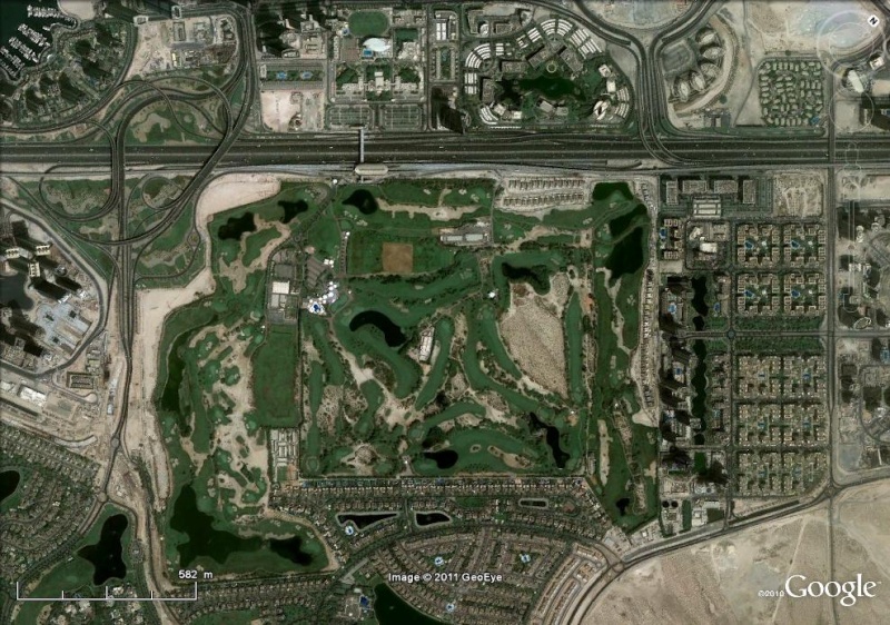 Les golfs découverts dans Google Earth - Page 2 Golf10