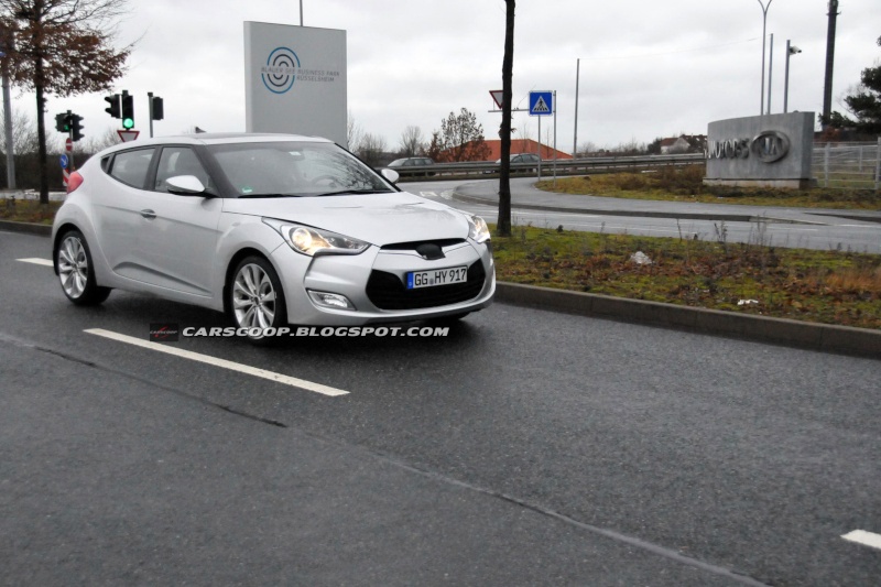 [ Actualité  : Nouveauté ] La version européenne du Hyundai Veloster se montre 2012-h12