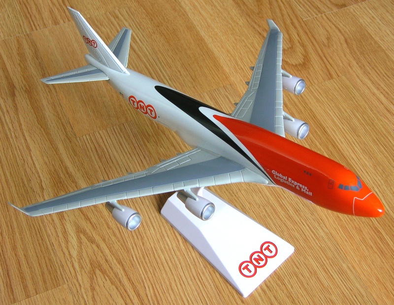 Modele de avion - 2008 Tnt110