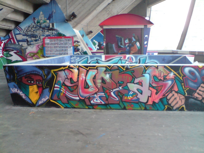 Graffiti et tags ultras - Page 14 Trhrtu10