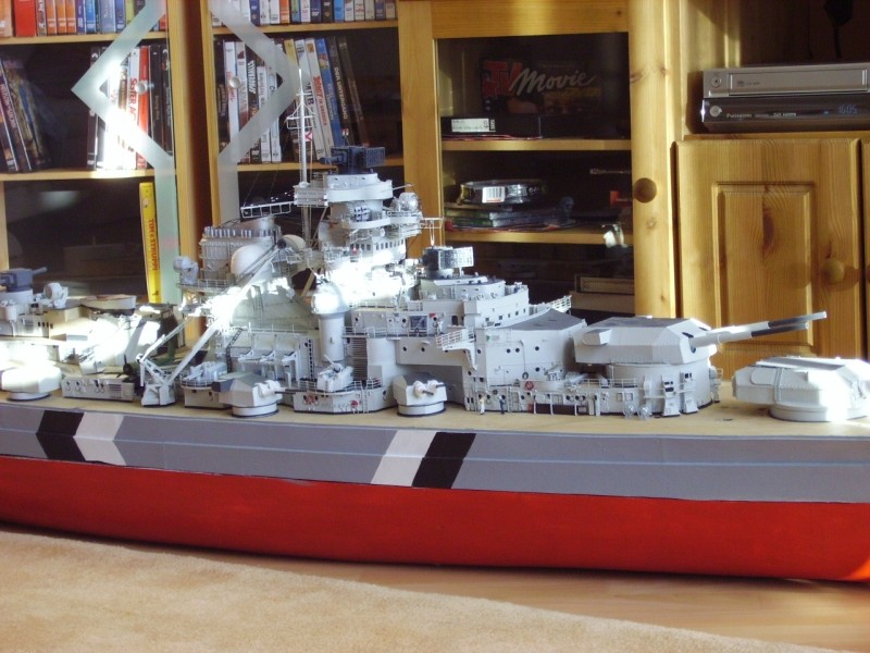Bismarck 1:100  gebaut von Gustibastler Pict8014