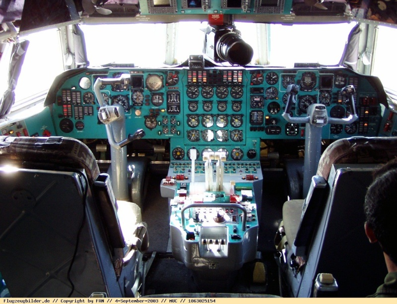 طائرة النقل والتزود بالوقود Il76/78 10630211