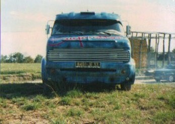 TAZ VAN D10