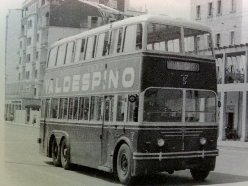 AUTOBUSES DE LA LINEA INTERURBANA CADIZ - SAN FERNANDO. SU HISTORIA 01-01-10