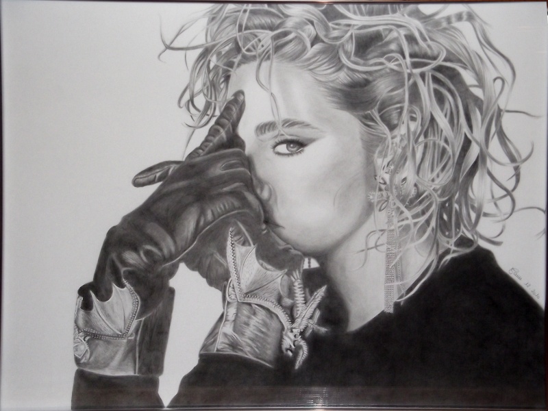 Madonna...parce que je l'ai pas fini à temps !!! Photos10
