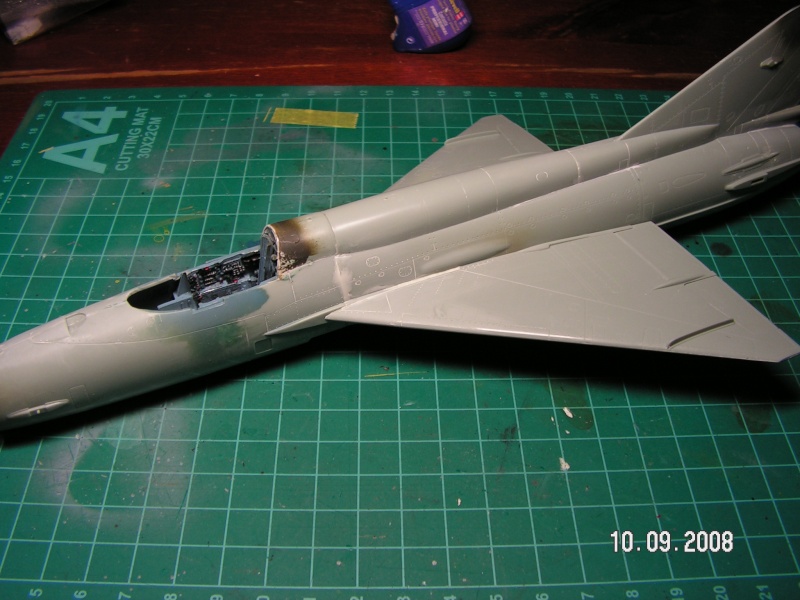 mig21 mf fishbed 1/48 [academy] - Page 2 Pict3122