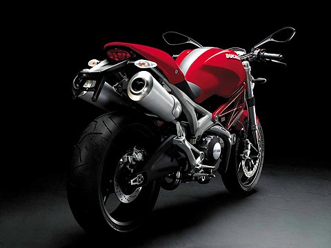 DUCATI, 696 MONSTER 211