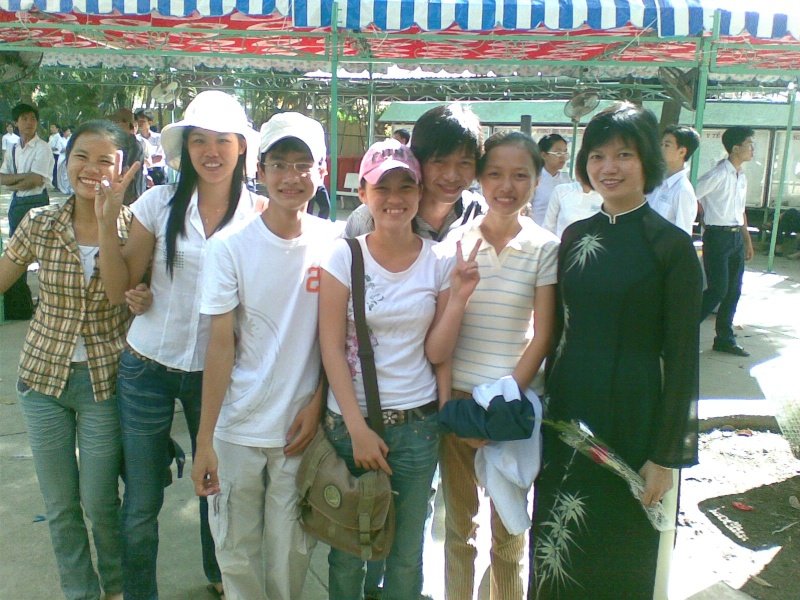 Chùm ảnh ngày "Nhà giáo Việt Nam 20/11/2007" Co_ngu10
