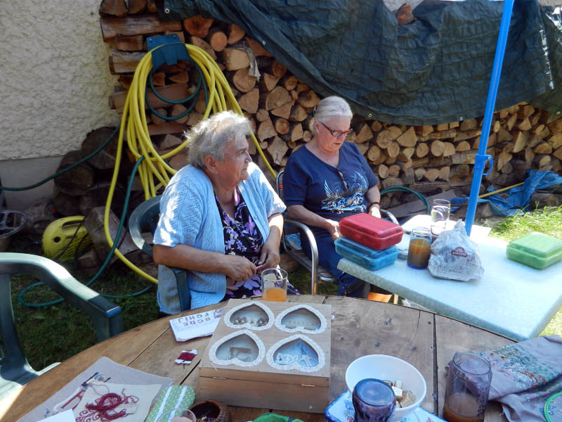 Après-midi goûter-broderie du 11 août chez Cayena ! 2012-111