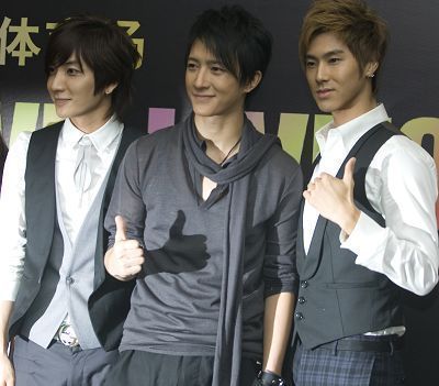 [pics]2008 SM TOWN Press Con In Shanghai Town_412