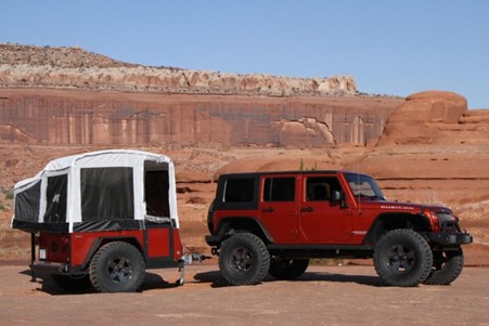 Extreme off-roading AND camping! Jeep-t10