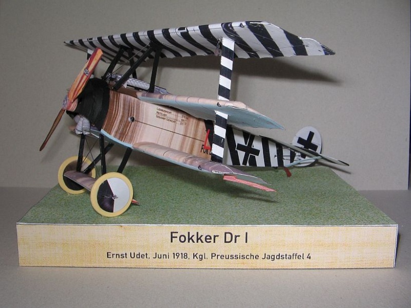 Fokker Dr I, Ernst Udet, 1:33  >>  FERTIG - Seite 2 Img_0038