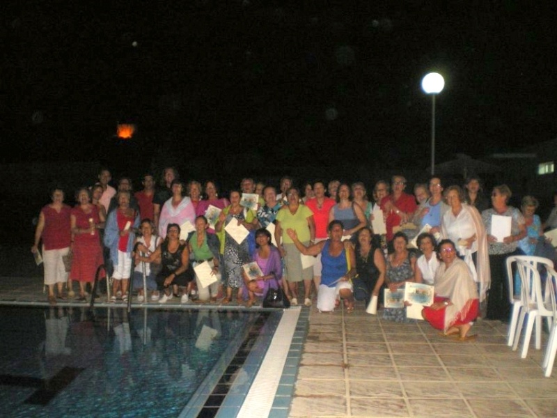 CENA DE FIN DE CURSO EN LA PISCINA Imgp0624