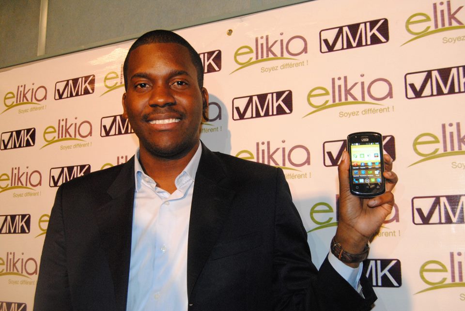 (Elikia) أول هاتف نقال ذكي يُصنع بعقول و أيادي إفريقية Arton610
