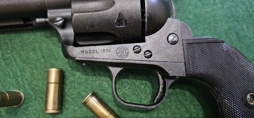 Colt SAA 4.75" MGC (MODEL 1974) Saa_1510