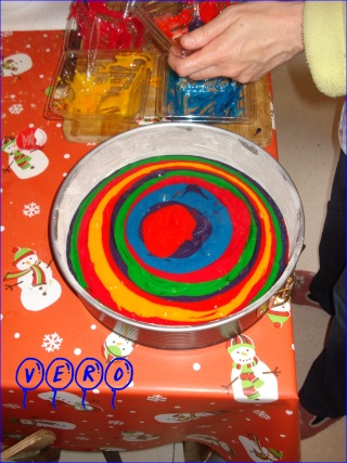 gâteaux multicolores du Carnaval - Page 4 Dsc00015